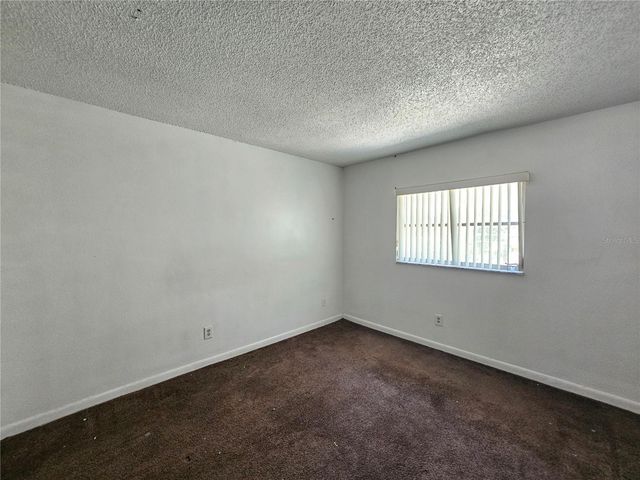 209 NW JEFFERSON CIRCLE N 13, St Petersburg, FL 33702