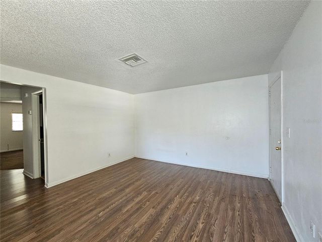 209 NW JEFFERSON CIRCLE N 13, St Petersburg, FL 33702
