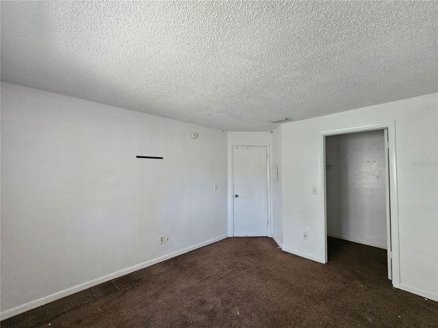 209 NW JEFFERSON CIRCLE N 13, St Petersburg, FL 33702