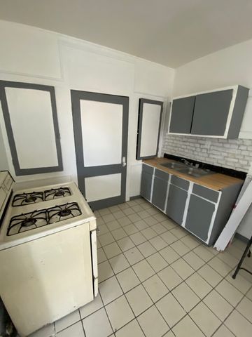 2957 N Cicero Avenue, Chicago, IL 60641