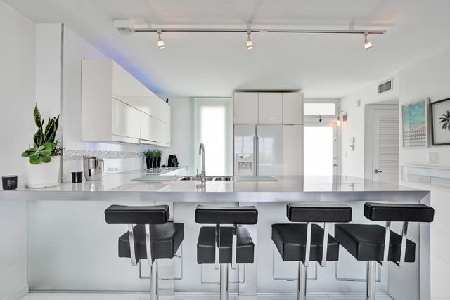 1670 Lincoln Court 3b, Miami Beach, FL 33139