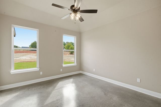 125 Graystone Drive, Weatherford, TX 76087