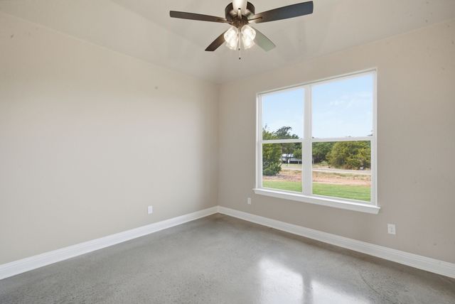 125 Graystone Drive, Weatherford, TX 76087