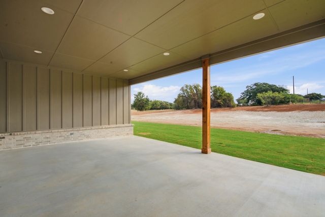 125 Graystone Drive, Weatherford, TX 76087