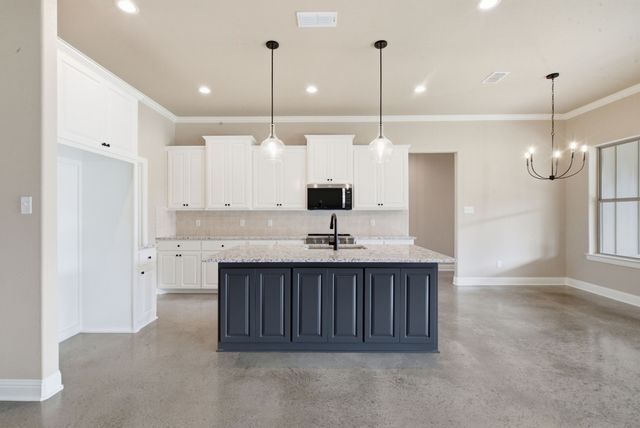 125 Graystone Drive, Weatherford, TX 76087