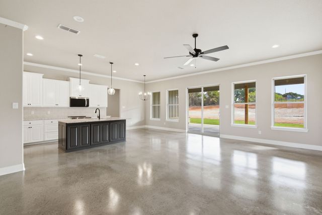 125 Graystone Drive, Weatherford, TX 76087