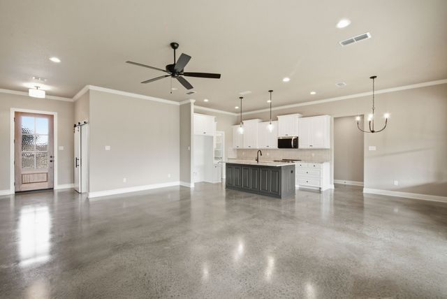 125 Graystone Drive, Weatherford, TX 76087