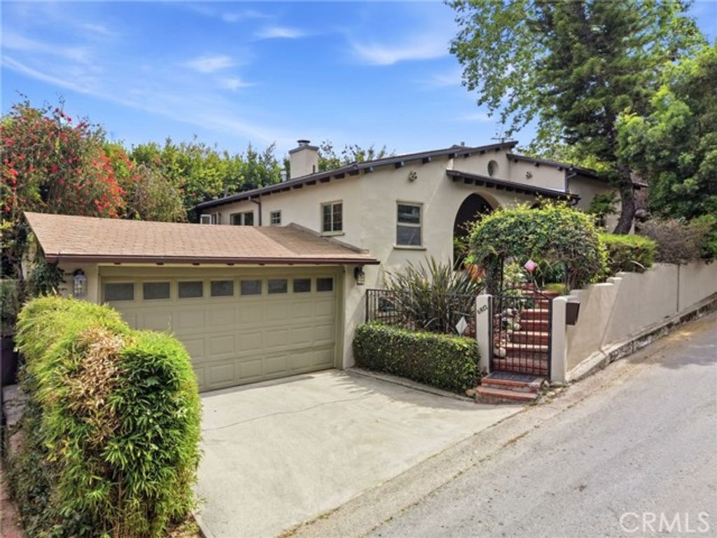 6812 Treasure Trail, Los Angeles, CA 90068