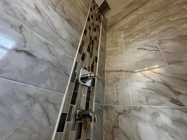 5832 N 71st STREET, Milwaukee, WI 53218