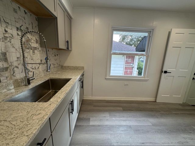 5832 N 71st STREET, Milwaukee, WI 53218