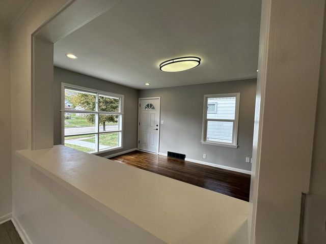 5832 N 71st STREET, Milwaukee, WI 53218