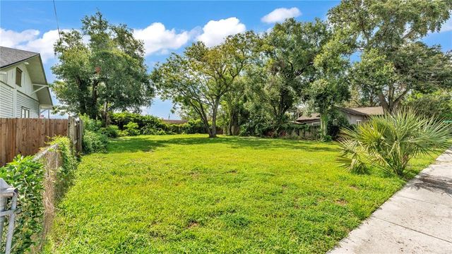 122 BLUEFIELD AVENUE, Lakeland, FL 33801