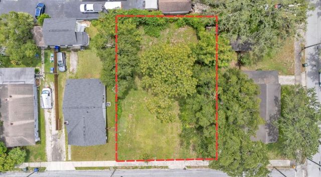 122 BLUEFIELD AVENUE, Lakeland, FL 33801