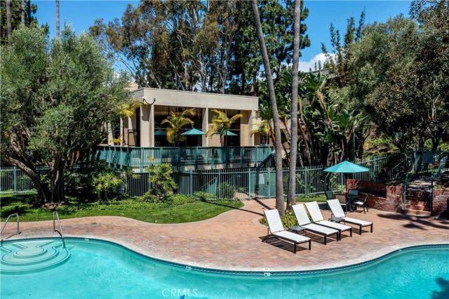 576 N Bellflower Blvd. 224, Long Beach, CA 90814