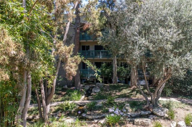576 N Bellflower Blvd. 224, Long Beach, CA 90814