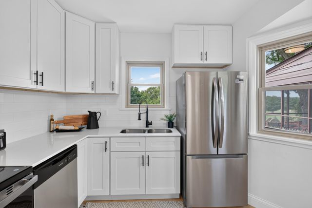1100 Montana Avenue W, Saint Paul, MN 55108