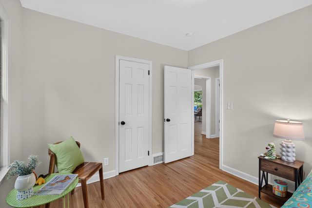 1100 Montana Avenue W, Saint Paul, MN 55108
