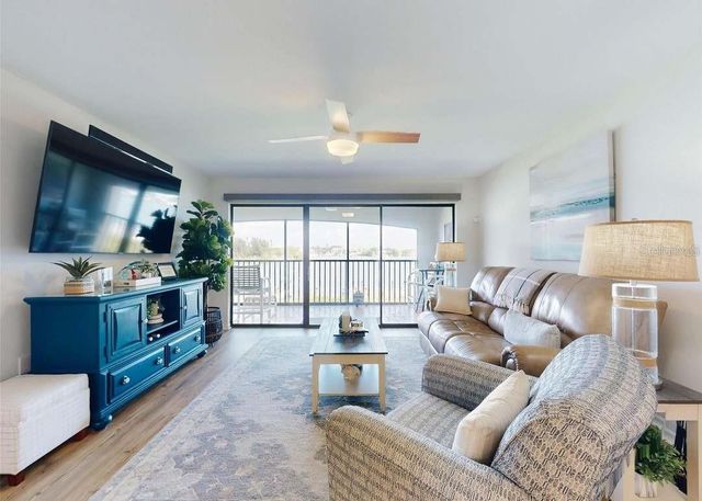 454 BOUCHELLE DRIVE 202, New Smyrna Beach, FL 32169