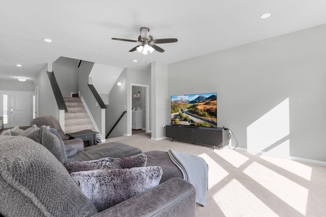 7 Erin Hills Road, Commercial Point, OH 43116