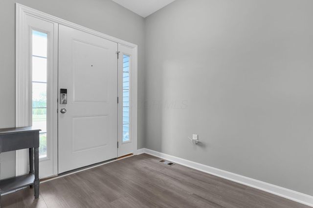 7 Erin Hills Road, Commercial Point, OH 43116