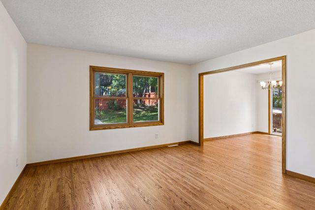 2215 Lincoln Street NE, Minneapolis, MN 55418