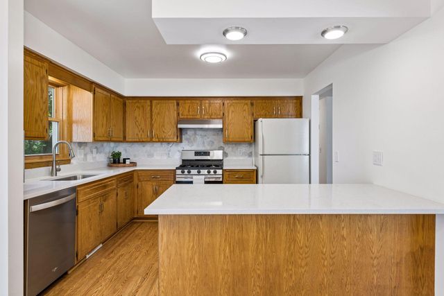 2215 Lincoln Street NE, Minneapolis, MN 55418