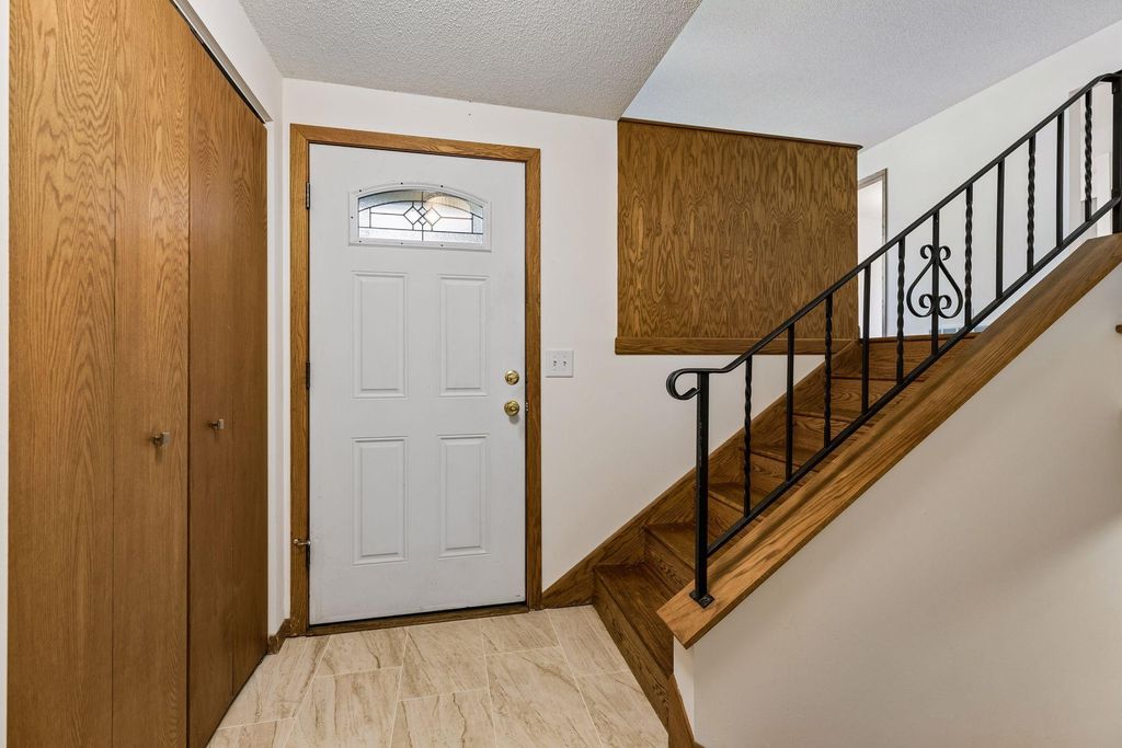 2215 Lincoln Street NE, Minneapolis, MN 55418 — photo 2
