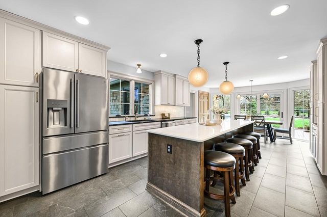 15025 Westover ROAD, Elm Grove, WI 53122