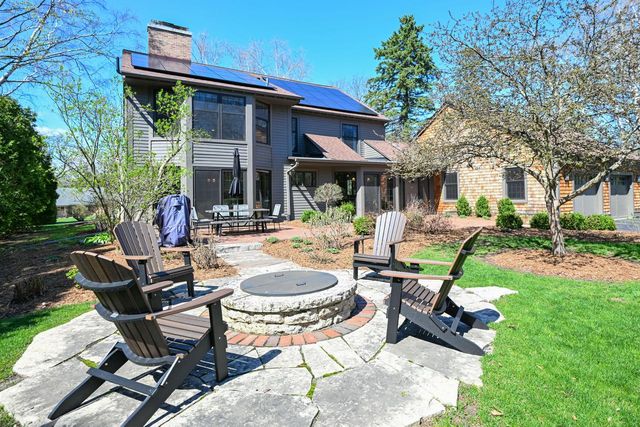 15025 Westover ROAD, Elm Grove, WI 53122