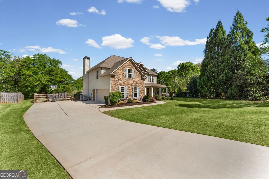 15 Austin Storey Circle, Newnan, GA 30263 — photo 2