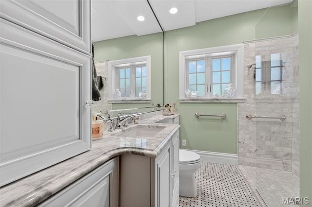 624 Locksley Place, Webster Groves, MO 63119