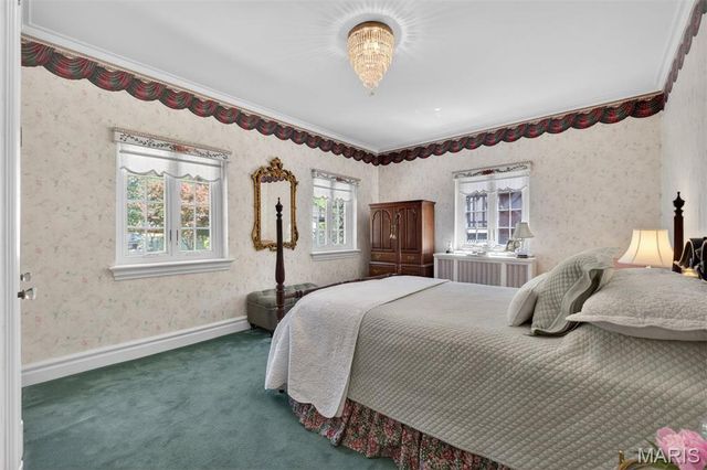 624 Locksley Place, Webster Groves, MO 63119