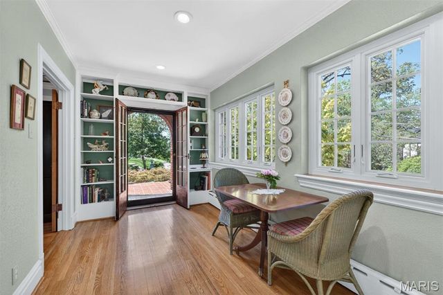 624 Locksley Place, Webster Groves, MO 63119