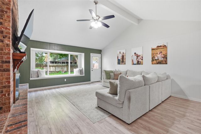4850 Kentington Drive, Alvin, TX 77511