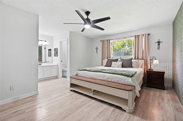 4850 Kentington Drive, Alvin, TX 77511