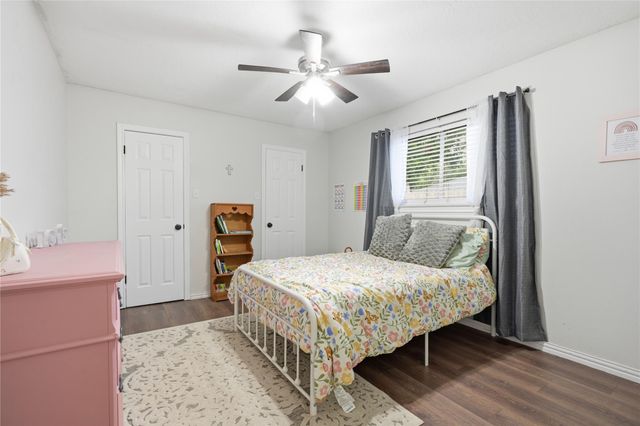 4850 Kentington Drive, Alvin, TX 77511