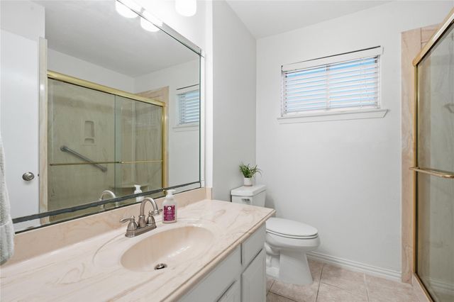 4850 Kentington Drive, Alvin, TX 77511