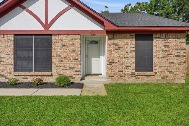 4850 Kentington Drive, Alvin, TX 77511