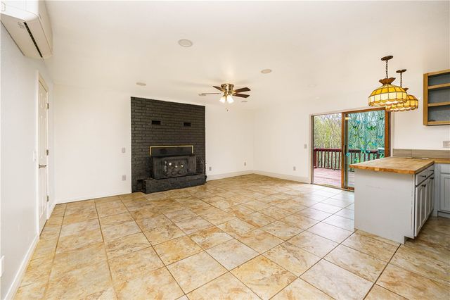 21457 Highway 62 West, Eureka Springs, AR 72631