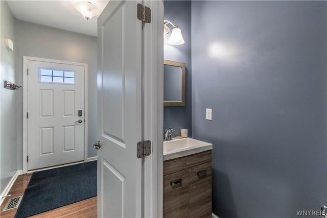 4205 Arthur Court, Hamburg, NY 14075