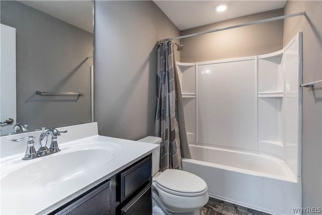 4205 Arthur Court, Hamburg, NY 14075