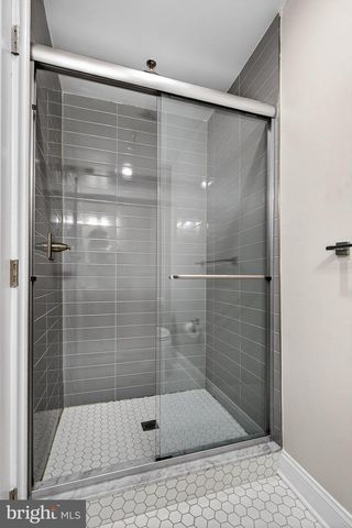 1007 S EAST AVE, Baltimore, MD 21224