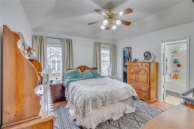 1724 Sandalwood Drive, Mobile, AL 36618