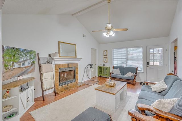 1724 Sandalwood Drive, Mobile, AL 36618