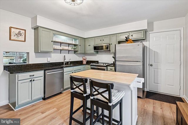 5191 SPRING AVE, Shady Side, MD 20764