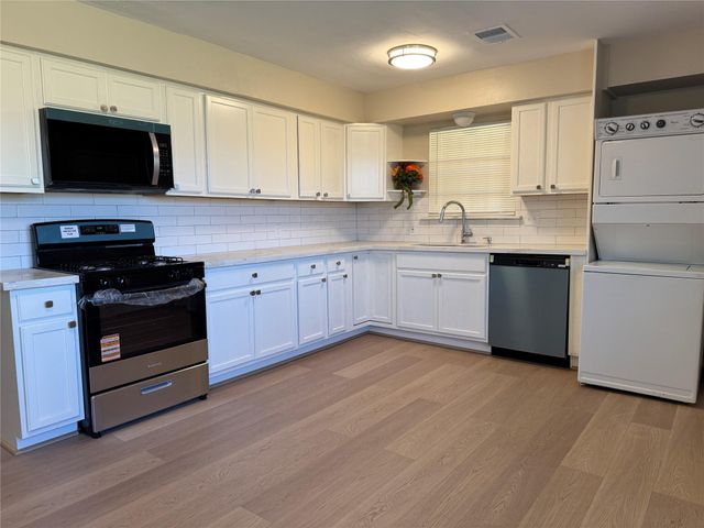 5125 Ricky Street, Houston, TX 77033