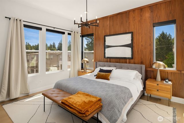 7803 NE 123rd Court, Kirkland, WA 98034