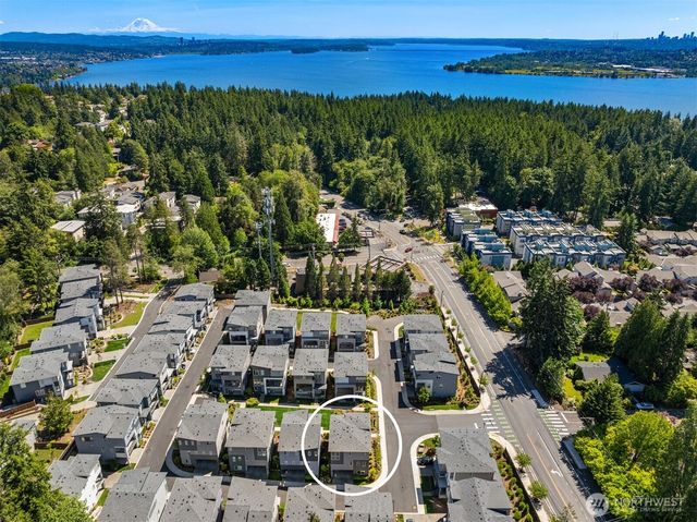 7803 NE 123rd Court, Kirkland, WA 98034