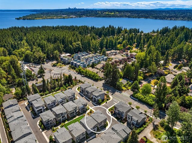 7803 NE 123rd Court, Kirkland, WA 98034