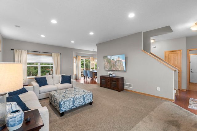 3124 128th Avenue NE, Blaine, MN 55449